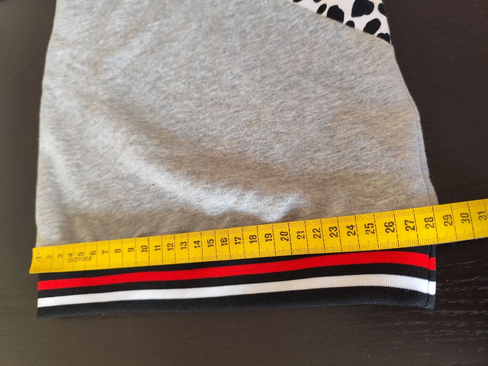 Robe / Sweatshirt long pour fille marque Guess (Neuf - 2 ans) – photo 8